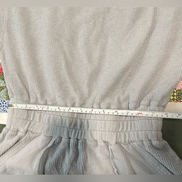 VINTAGE HAVANA Washed Texture Terry Shorts Romper In Light Grey Small - Picture 9 of 9
